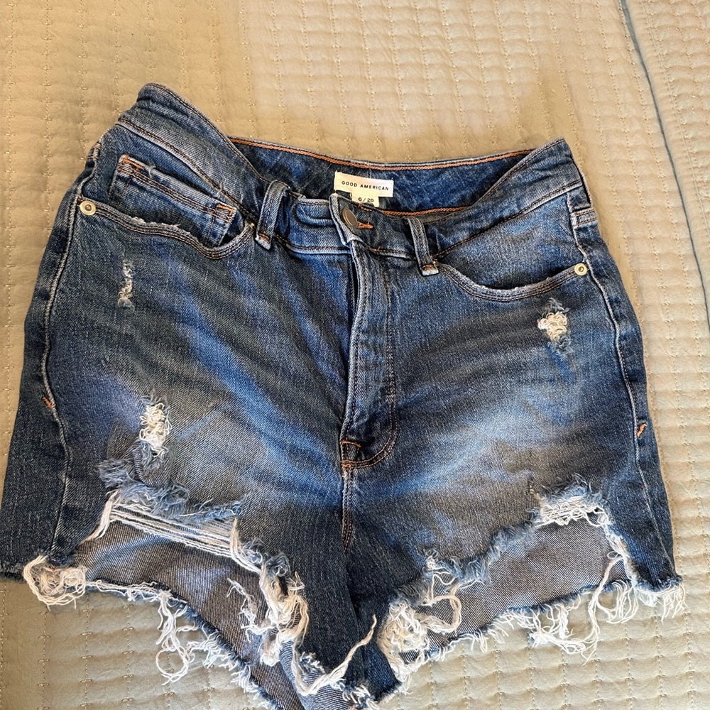 Good American Women’s Shorts Size 6 / 28